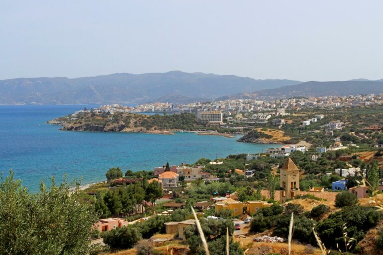 Sicht von Elounda auf Agios Nikolaos