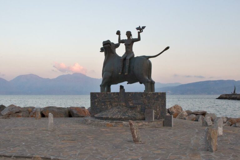 Die Europa Statue in Agios Nikolaos